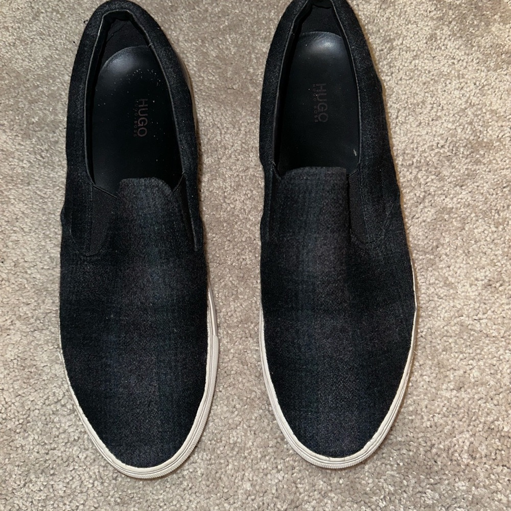 HUGO Men's Black Slip-On Loafers